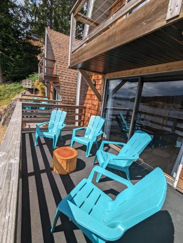 Jade Resort-Oceanfront Suites in Gowlland Harbour in Heriot Bay, Canada