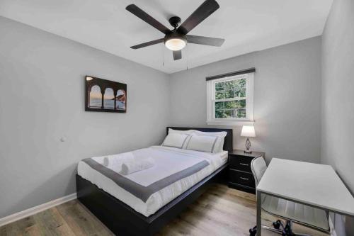 Oxon Hill Luxurious Home,5 min to MGM & National Harbor in Oxon Hill, USA