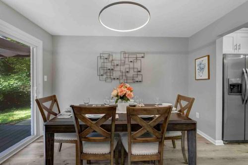 Oxon Hill Luxurious Home,5 min to MGM & National Harbor in Oxon Hill, USA