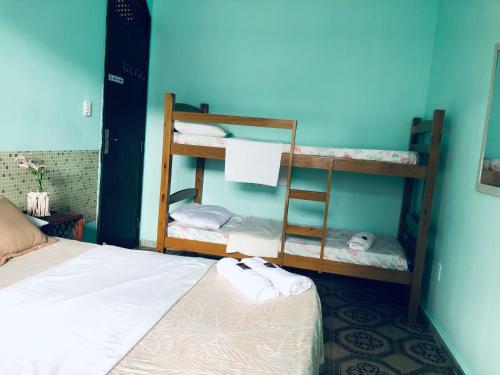 1 double bed, 2 bunk beds