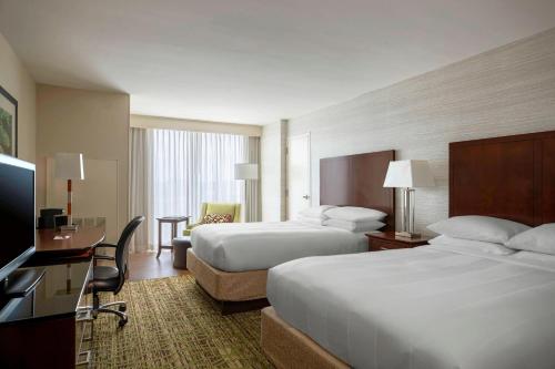 2 Queen Beds, Guest Room