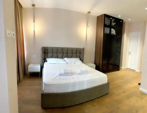 Apartment Premium Center Tirana, Tirana (photo 10)