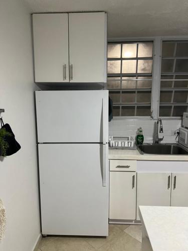 Kitchen, Kasa Metropolis in Carolina