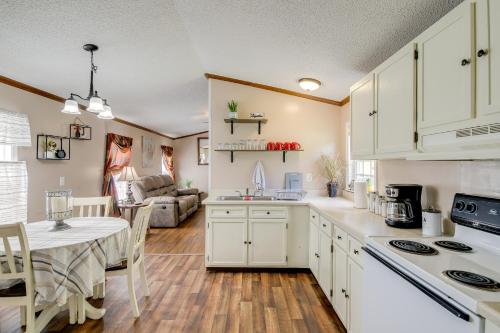 Pet-Friendly Corbin Vacation Rental about 4 Mi to Town in Corbin, USA