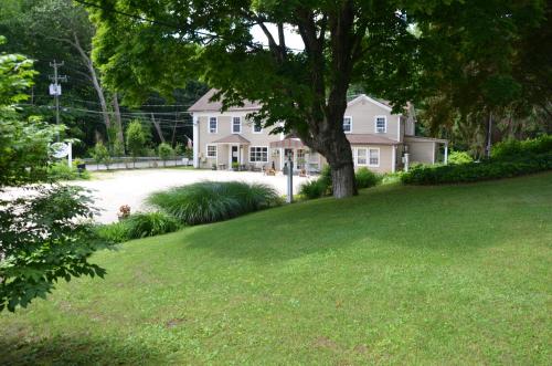 Cornwall Inn in Cornwall Bridge, USA