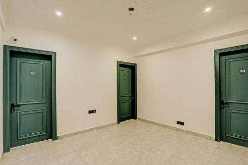 Superior King Room image 2