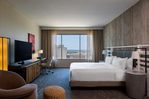 The Worthington Renaissance by Marriott Fort Worth Hotel