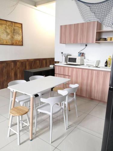 Pirate Tavern for 6-7 Pax, 5mins to 1U, Kidzania, IKEA Pirate Tavern for 6-7 Pax, 5mins to 1U, Kidzania, IKEA