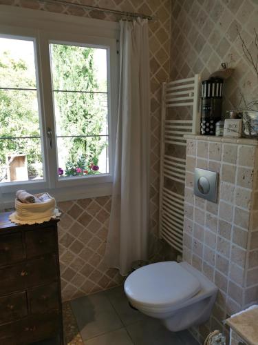 Vannas istaba, La Moderne in Saint-Clair-du-Rhone (Rhone-Alpes)