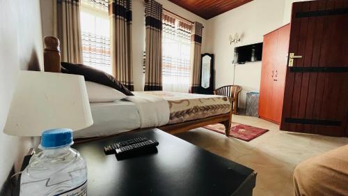 Standard Double Room with Balcony image 6