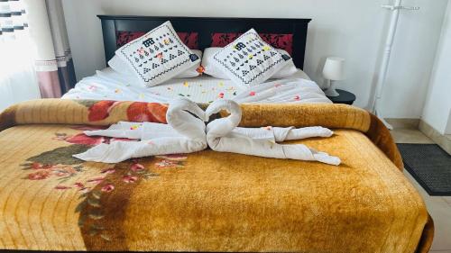 Double Room with Mountain View image 9