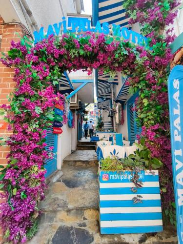 ทัศนียภาพ, บูยูกาดา มาวี พาลาส โฮเทล (Buyukada Mavi Palas Hotel) in บูยูกาดา