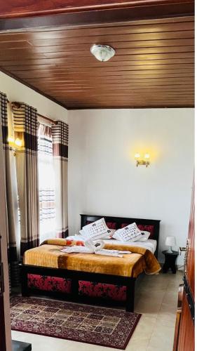 Double Room with Mountain View image 8