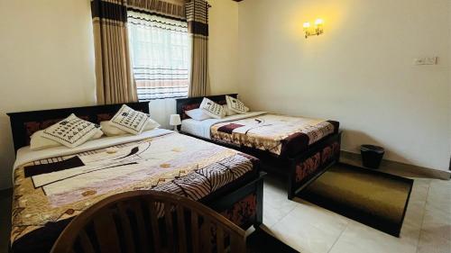 Double or Twin Room with Garden View image 1