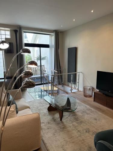 Canal Saint Martin apartments 4