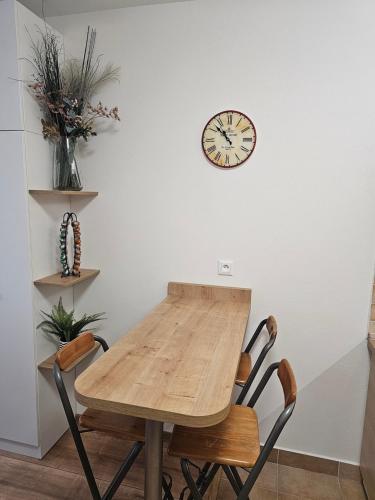 Apartmánový dom Kamzík apt. 16 (Apartmanovy dom Kamzik apt. 16) in Donovaly Town Center