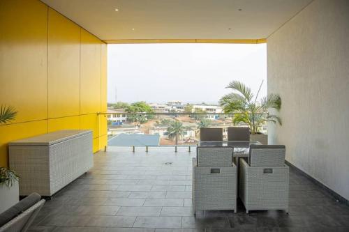 Central 2 Bed Apartment in Labone