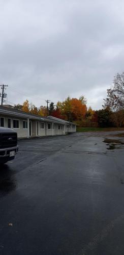 Fundy Line Motel