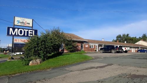 Fundy Line Motel