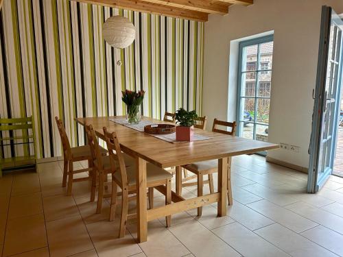 廚房, Ferienhaus am Beverinsee in 利本瓦爾德