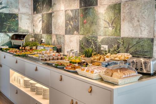 Hotel Augustus - image 2