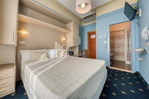 Hotel Augustus - image 4