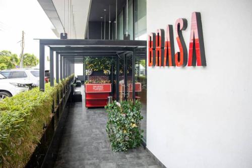 Labone Finest 2 Bed in لابون