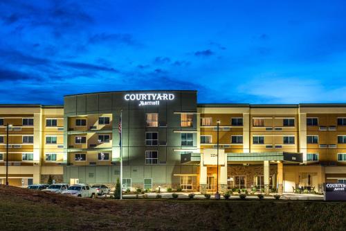 Courtyard by Marriott Somerset in Somerset, USA