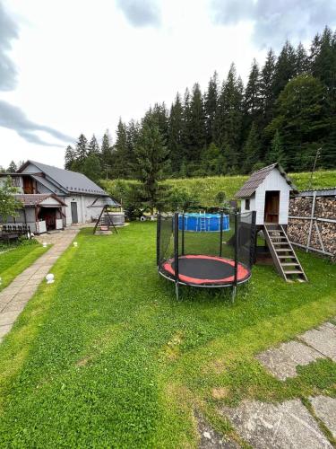 Sadyba Dana in Selo Tatariv