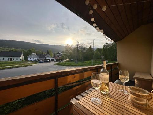 ทัศนียภาพ, Apartmán s výhledem na Jezerní stěnu (Apartman s vyhledem na Jezerni stenu) in สปิชาก