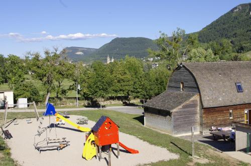 Village de Gites le Colombier - image 4