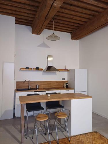 Old town - Vieux Lyon -50 m2 flat, Lyon (photo 2)