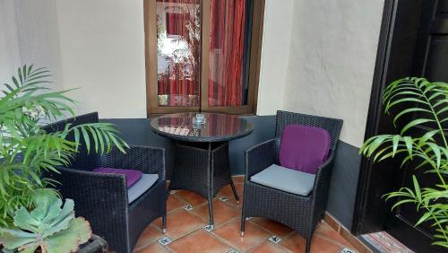  Apartamentos Monasterio de San Antonio - Mediterranes Apartment mit kleiner Terrasse im Innenhof, Pension in Icod de los Vinos