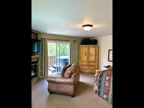 Fawn Valley Inn- 255 condo