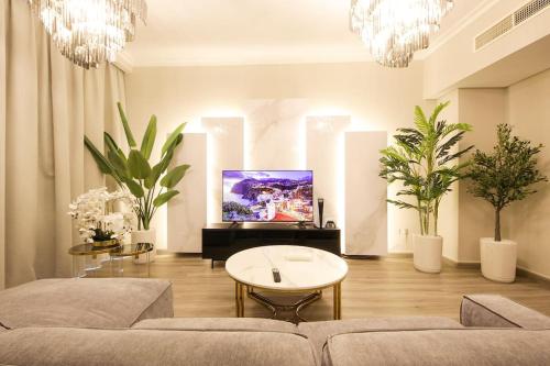Downtown 3BR Luxe, Burj & Fountain View Bliss Near Dubai Mall, Dubaï (photo 7)
