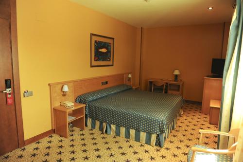 Double or Twin Room with Extra Bed (2 Adults + 1 Child)