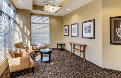 Extended Stay America Suites - San Rafael - Francisco Blvd East