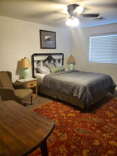 Guestroom, Terrace Park Inn in Fort Morgan (CO)