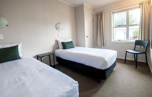 Two Bedroom Apartment image 3