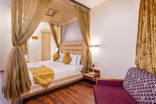King Room image 1