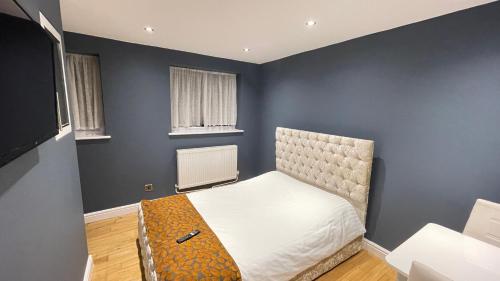 Apartment & Rooms in London, Croydon (photo 8)