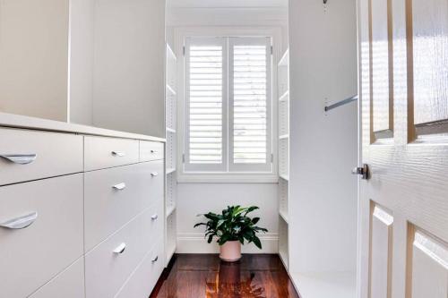 فيلا 2000 متر مربع من 9 غرفة و5 حمام خاص في Chirnside Park (Heritage Holiday House No.15) in Chirnside Park