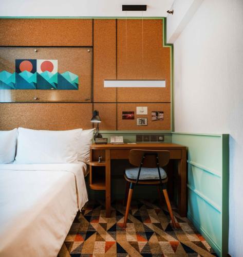 room detail thumbnail 1