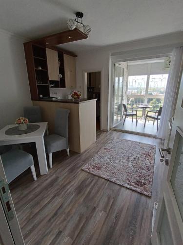 VEMIUR in Ljubićki kej