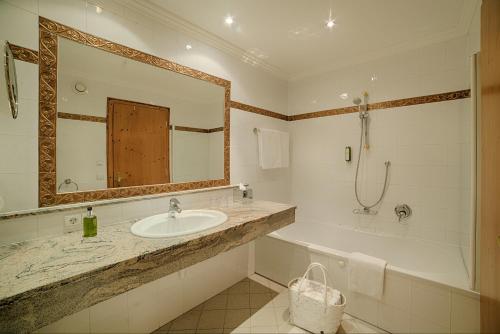 Naturhotel MOLIN Room Type - Quadruple Room with Bath