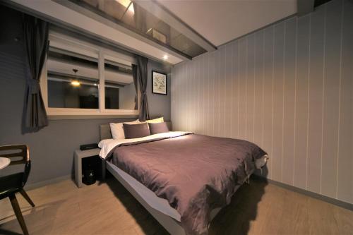 The Gentle Hotel (1)