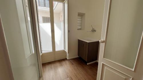 Double Room with Private Bathroom image 10