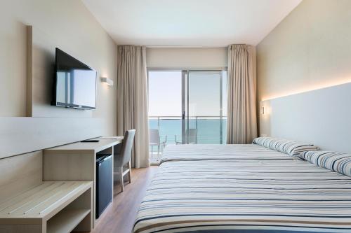 Superior Room with Sea View (2 Adults)