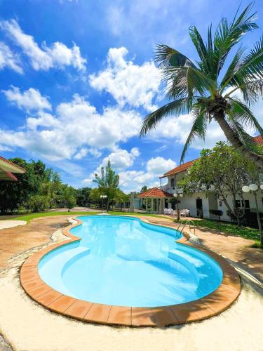 Swimming pool, Srikij Garden Home Resort near Pang Sida Waterfall