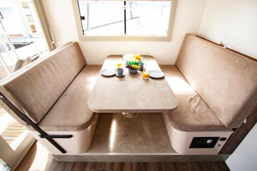 Facilities, Hausboot in Hennigsdorf